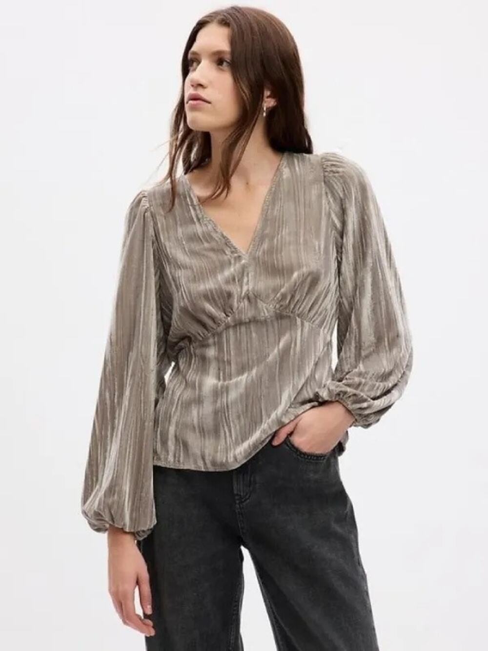 NWT Gap Velvet Balloon Sleeve Top - Medium